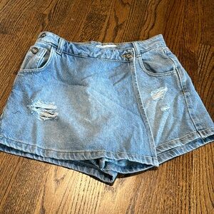 Zara Jean skort, size small.